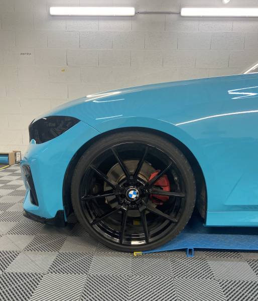 Covering complet BMW 330i G20 Bleu Miami à Fleurieu-sur-Saône