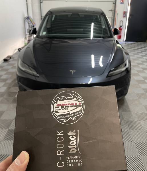 Traitement céramique complet sur une Tesla Model 3 2024 à Lyon