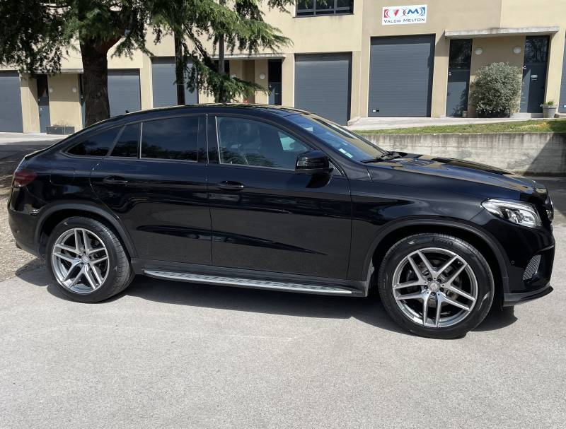 Déchromage et teintage feux arrières sur Mercedes GLE 350d à Reyrieux