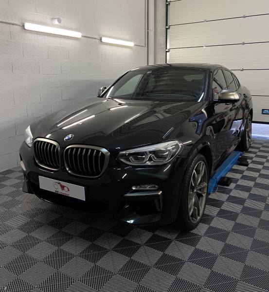 Polissage et traitement céramique d'un BMW X4 M40D à Lyon