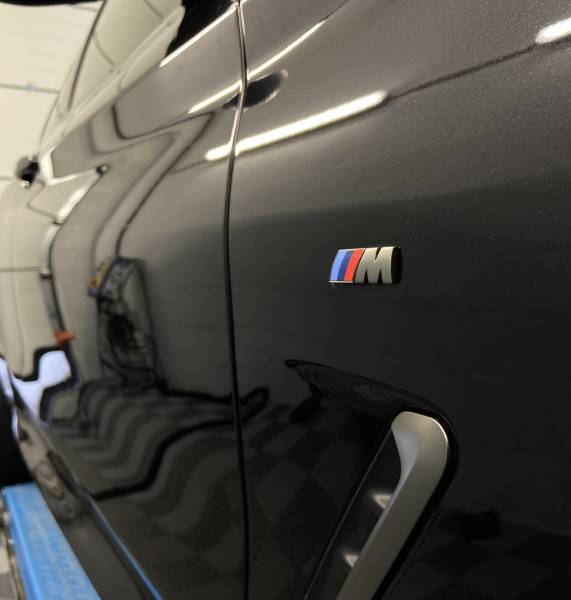 Polissage et traitement céramique d'un BMW X4 M40D à Lyon