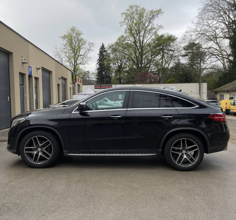 Déchromage et teintage feux arrières sur Mercedes GLE 350d à Reyrieux