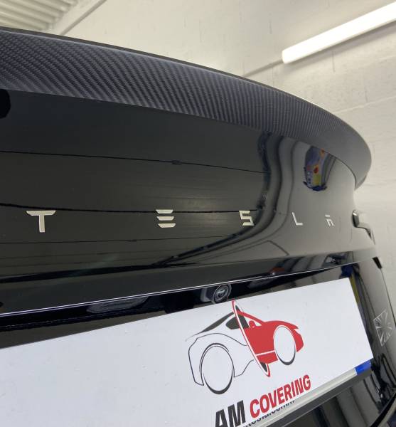 Protection PPF et traitement céramique de la carrosserie d'une Tesla Model 3 Performance 2024 à Lyon