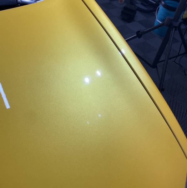 Traitement céramique carrosserie et jantes sur Megane RS F1 Team à Fleurieu-sur-Saône