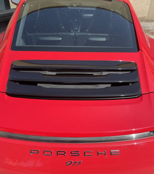 Covering Porsche 911 (991) à Lyon : Grille arrière en brillant style GTS