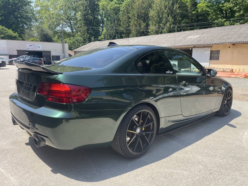 Total Covering brillant Midnight Green sur BMW 335i proche de Villefranche sur Saône