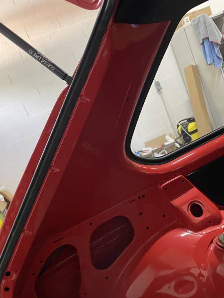 Dépose et pose du kit de déco d'origine d'une Golf 1 GTI et habillage cuir intérieur à Fleurieu-sur-Saône