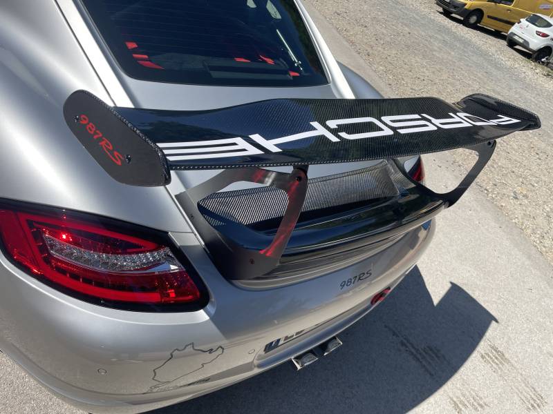 Traitement céramique sur jantes et protection carrosserie d'un Porsche Cayman S à Caluire-et-Cuire