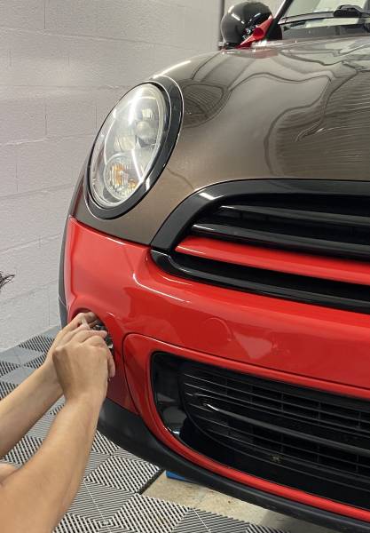 Total Covering Rouge Brillant Mini Cooper à Rochetaillée-sur-Saône