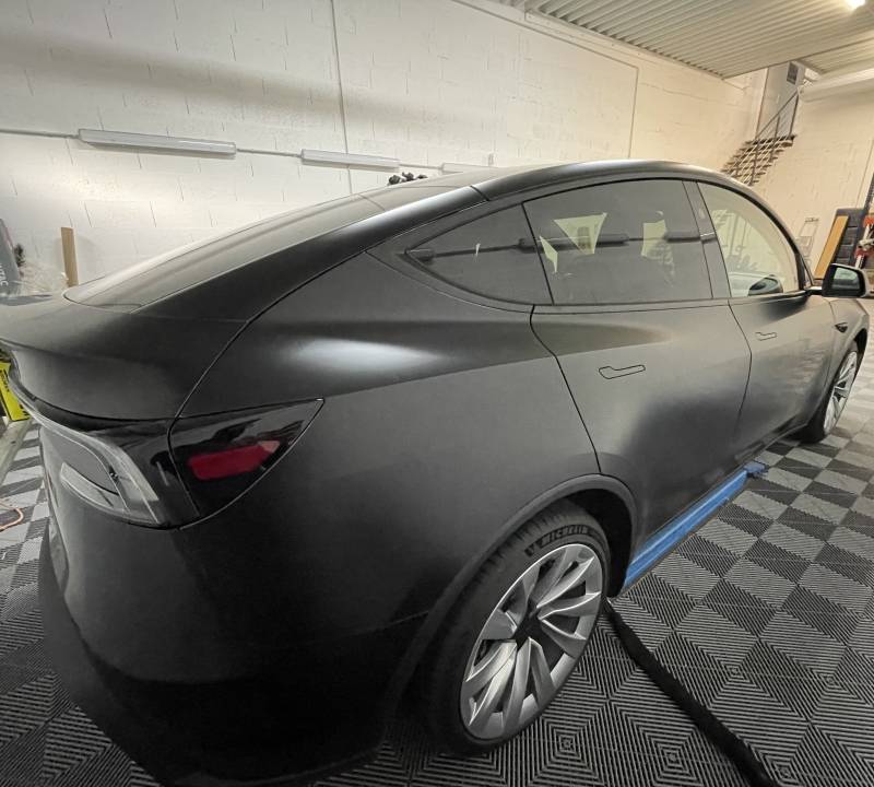 PPF Intégral Satiné Tesla Model Y Juniper à Lyon