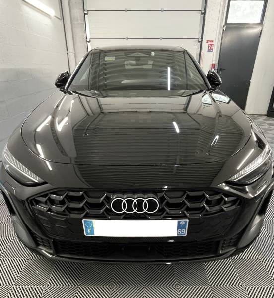Traitement céramique haut de gamme sur une Audi A5 neuve près de Lyon : protection ultime pour la carrosserie